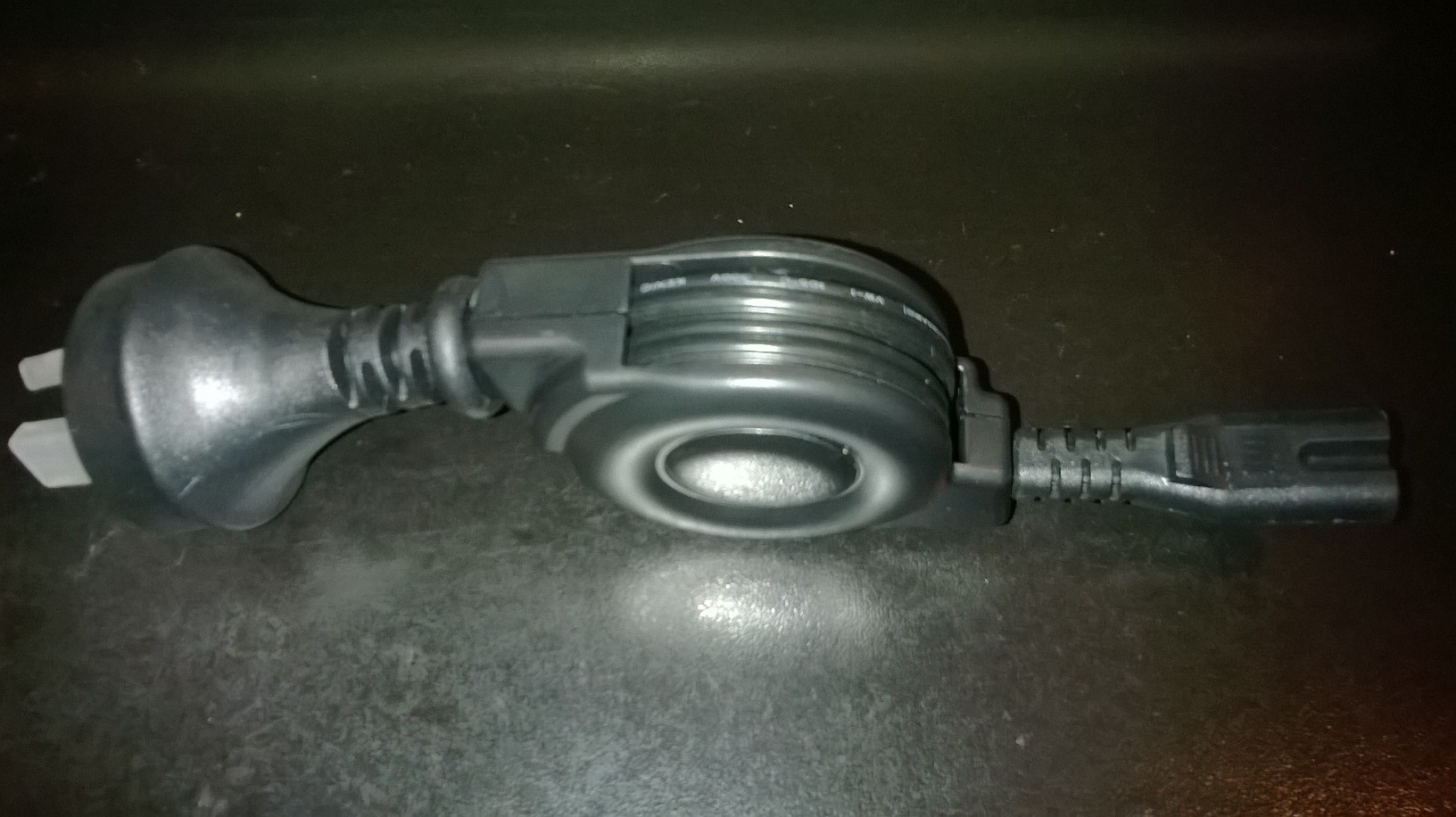 Cable Power para Notebook (Tipo 8) Retráctil GTC